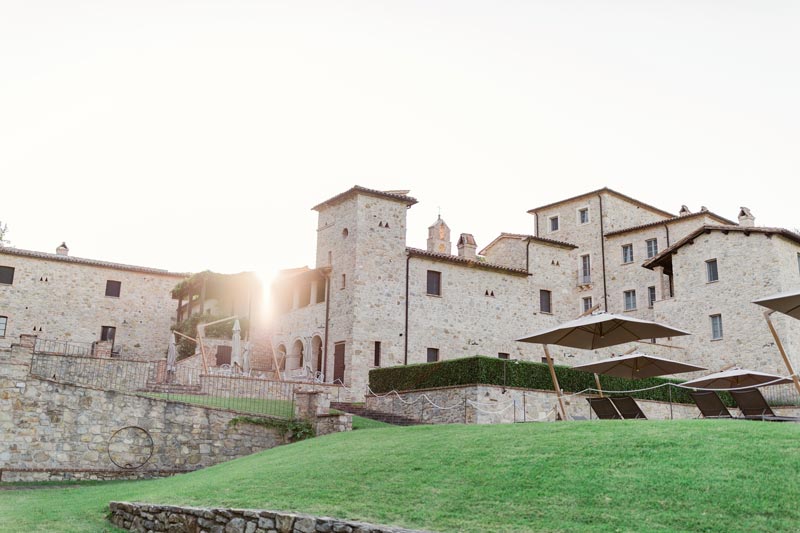 In questa foto gli esterni di Spao Borgo San Pietro, location per matrimoni all'aperto Umbria