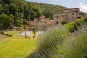 Veduta di Spao Borgo San Pietro dal giardino